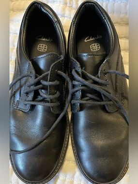 Clarks Black Leather Lace-Up Oxford Shoes